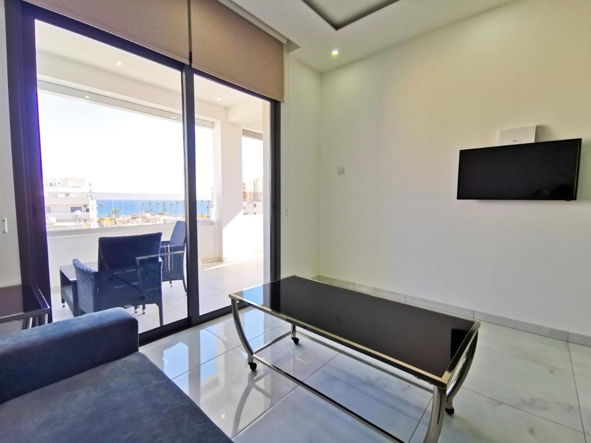 Sunny Daze Seaview Apartment 拉纳卡 外观 照片